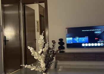 شقة بغرفة معيشة وغرفة نوم 