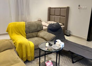 استديو بدخول ذاتي