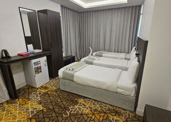 استديو بثلاث اسره فردية