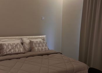 استديو هادئ بسرير ماستر 