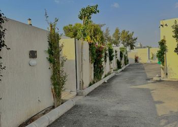 استديو مع حوش خاص بأثاث حصري
