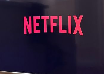 استديو بسرير ماستر وجلسة جانبية