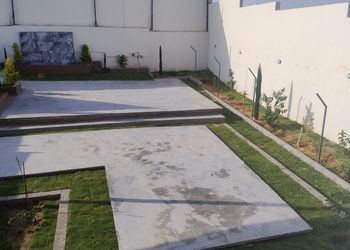 شالية بمجلس مطل على الفناء الخارجي 