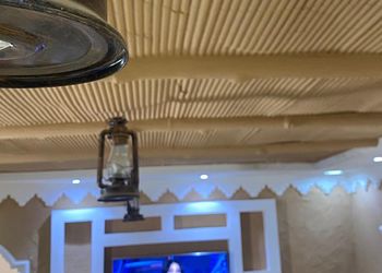 استراحة بمجلس وفناء خارجي 