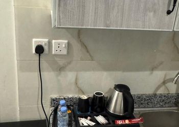 استديو بسرير ماستر وجلسة جانبية 