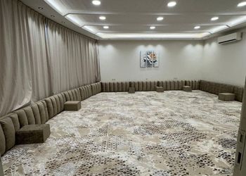 شالية بمجلس مطل على الفناء الخارجي 