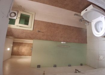 شقة بغرفة معيشة وغرفة نوم 