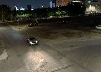 استديو بسرير ماستر وجلسة جانبية 