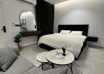 استديو بسرير ماستر ودخول ذاتي