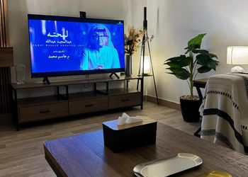 استديو بسرير ماستر وجلسة جانبية 
