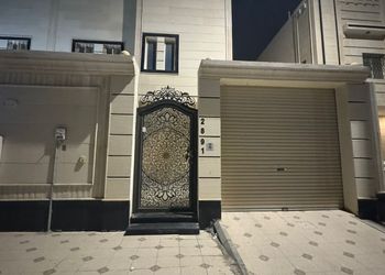 شقة بغرفة معيشة وغرفة نوم 