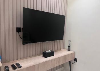 استديو بأثاث مريح وبسيط