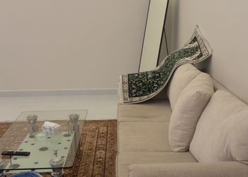 استديو بسرير ماستر وجلسة جانبية