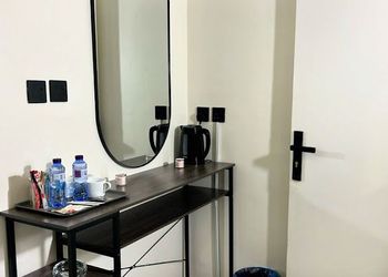 استديو هادئ بسرير ماستر