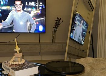 استديو هادئ بدخول ذاتي 