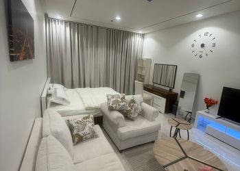 استديو بسرير ماستر