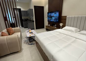 استديو بسرير ماستر ودخول ذاتي