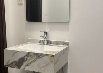 استديو بأثاث مريح وبسيط 