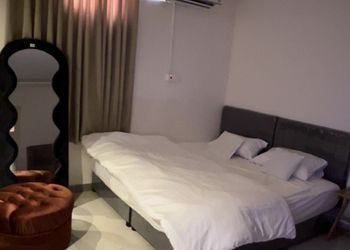 استديو بسرير ماستر ودخول ذاتي