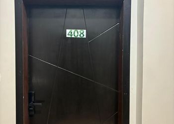 استديو هادئ بسرير ماستر 