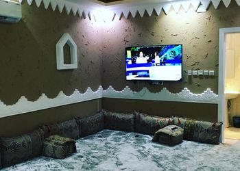 شالية بمسبح ألعاب مائية 