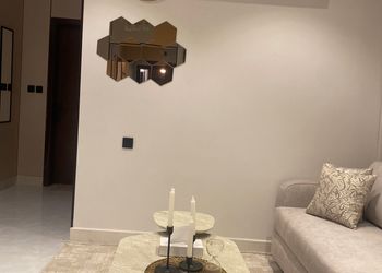 شقة بغرفتين نوم وصالة 