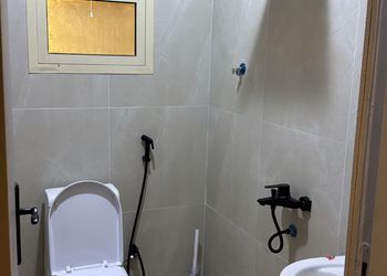 استديو هادئ بدخول ذاتي