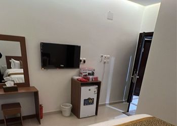 استديو بسرير ماستر 