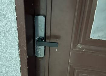 استديو هادئ بسرير ماستر 