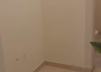 استديو بسرير ماستر وجلسة جانبية 