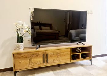 استديو بسرير ماستر وجلسة 