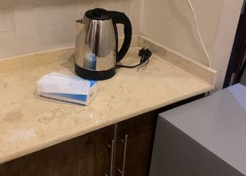 شقة بغرفتين نوم وأثاث مريح