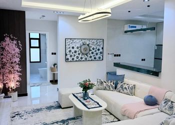 شقة بصالة وغرف نوم