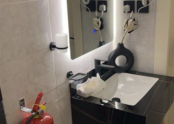 استديو هادئ بدخول ذاتي 