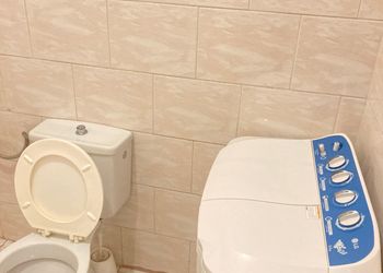 استديو بسرير ماستر وجلسة 