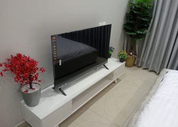 استديو بسرير ماستر وجلسة جانبية