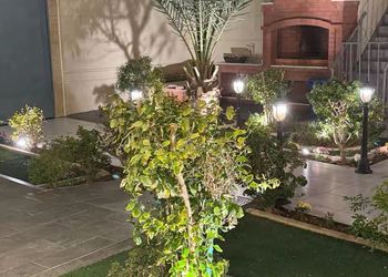 شاليه بألعاب أطفال ومسبح