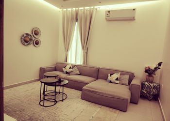 استديو بدخول ذاتي