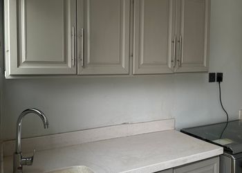 استراحة بمسطح اخضر ومجلس