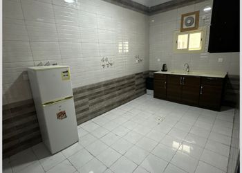 شقة بغرفتين نوم وصالة 