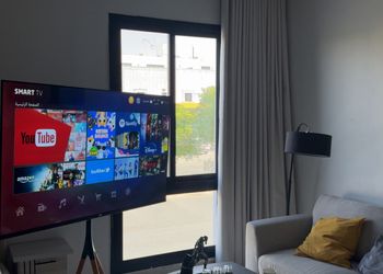استديو هادئ بسرير ماستر