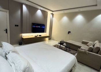 استديو هادئ بسرير ماستر 