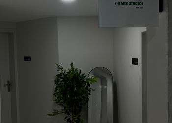 استديو هادئ بسرير ماستر 