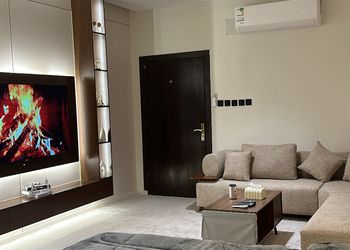 استديو بسرير ماستر