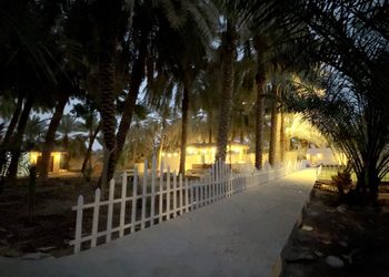 مزرعة بفيلا تراثية مودرن و إسطبل