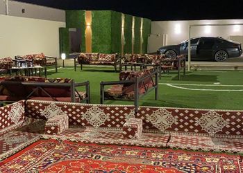 استراحة بجلسات خارجيه