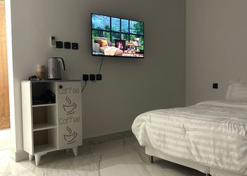 استديو هادئ بسرير ماستر 