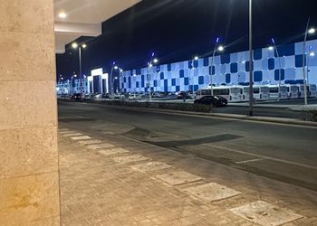 استديو هادئ بسرير ماستر