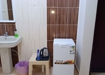 استديو بسرير ماستر وجلسة جانبية 