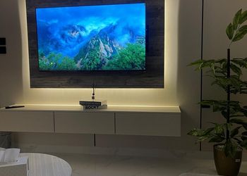 شقة بغرفة معيشة وغرفتين نوم 